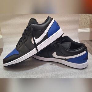 Air Jordan 1 Low
